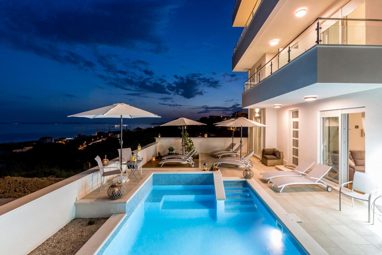 Luxury Villa Bello Horizonte With Swimming Pool Split Exterior foto